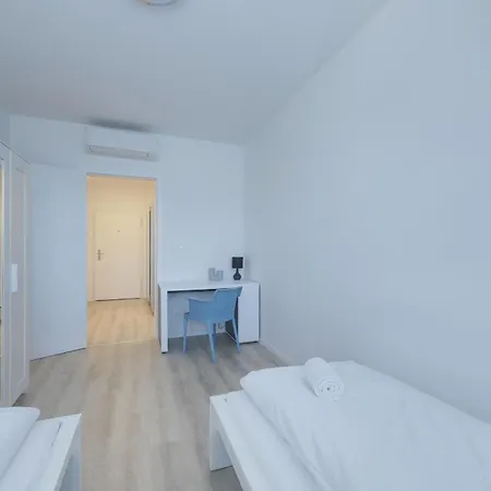 Bazova With Free Parking Apartmán Bratislava