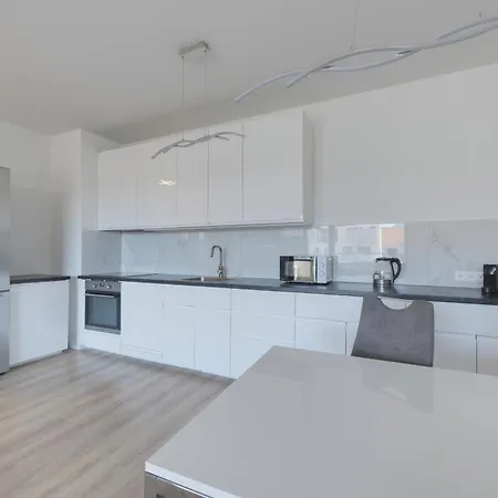 Apartament Bazova With Free Parking Bratysława